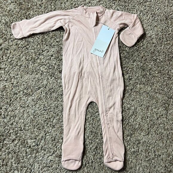 NWT Goumi Kids Rose Footie SZ 3-6 mo Baby Zipper Jumpsuit Pink Bamboo Zippy - Picture 1 of 3